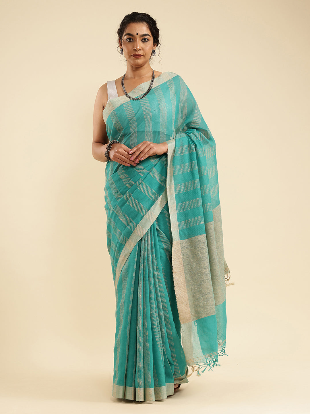Ira handwoven Jute Cotton Saree