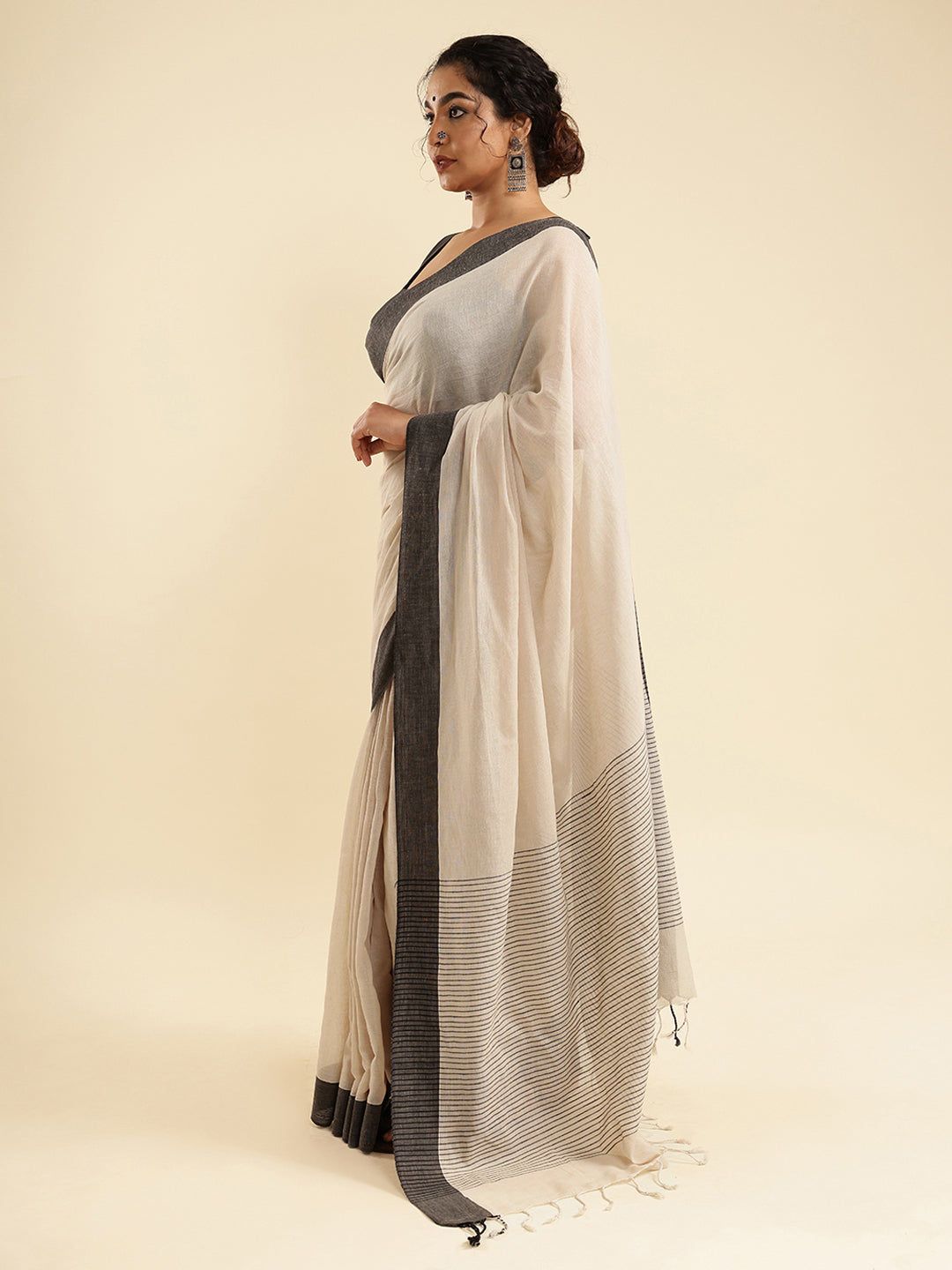 Charu Bengal Cotton Saree
