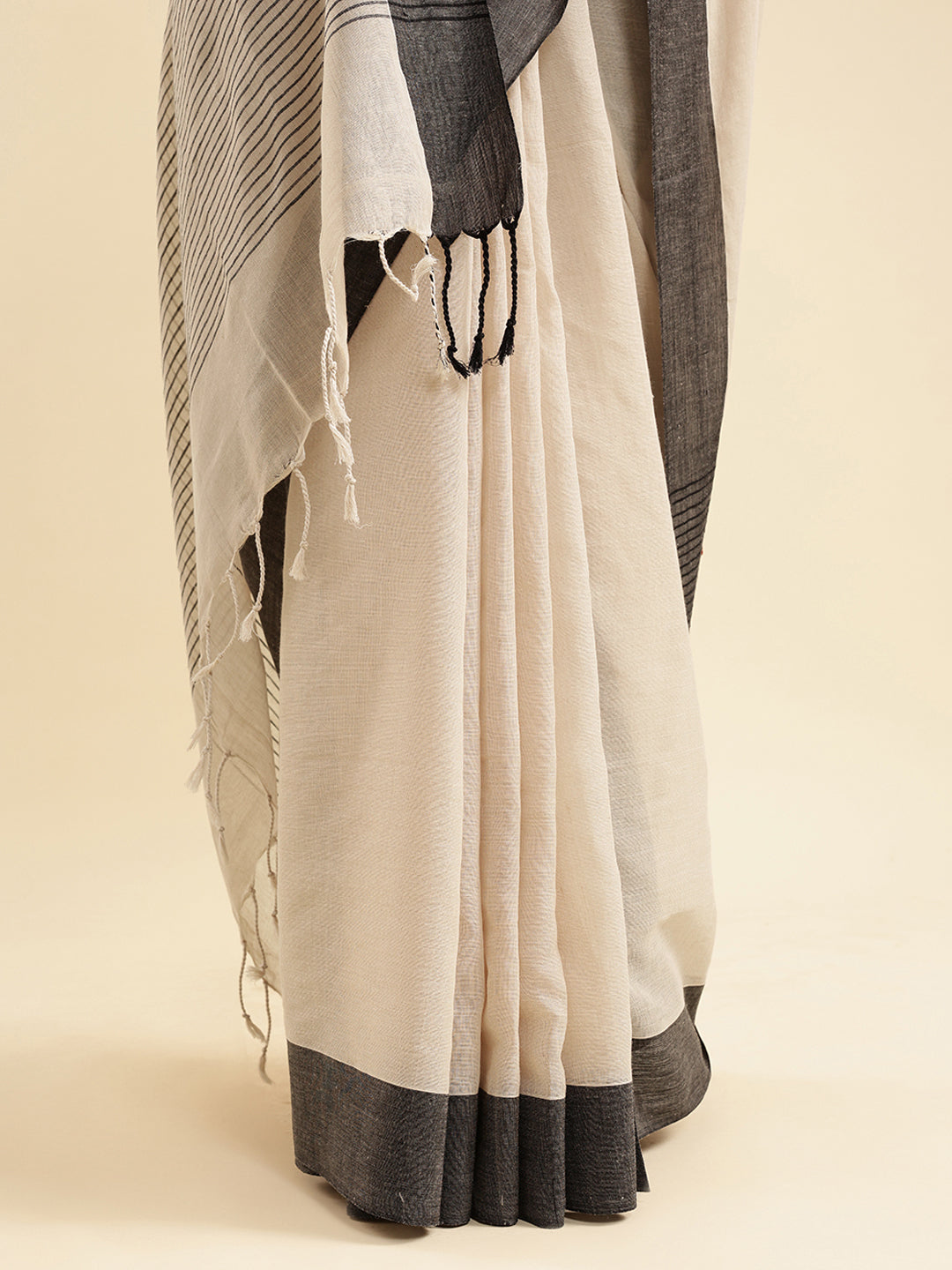 Charu Bengal Cotton Saree
